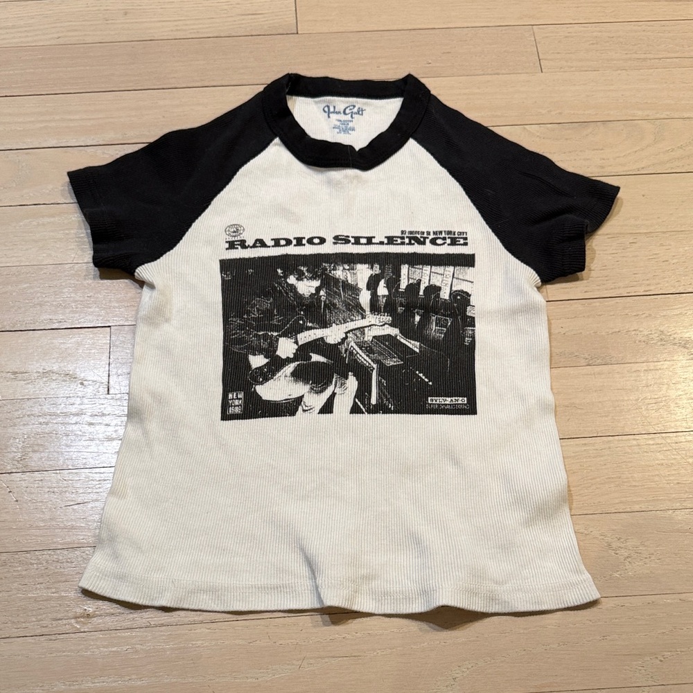Brandy Melville Radio Silence tee